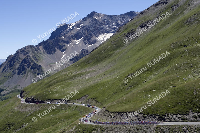 Peloton on Col du Galibier012p.jpg